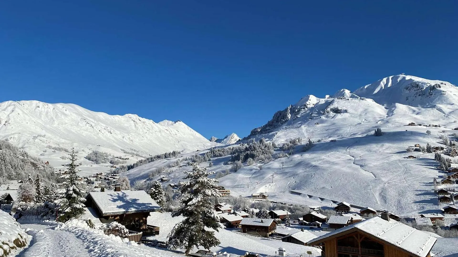 Appartement Moderne Avec Balcon Et Garage, Au Pied Des Pistes Au Chinaillon Pour 4 Personnes - Fr-1-458-161 Le Grand-Bornand Apartment
